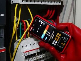 UNI-T Akıllı Dijital Multimetre- UT121A