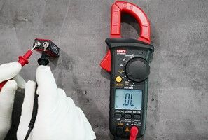 UNI-T Dijital Kelepçe Multimetre UT200B+
